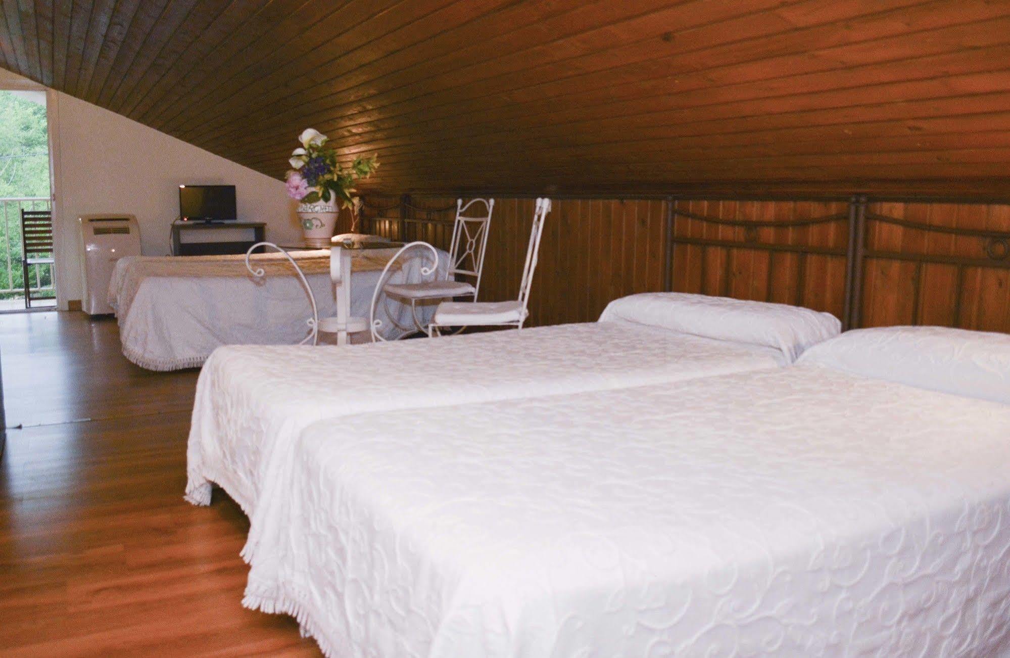 Hotel Azabache Susierra Onís 외부 사진